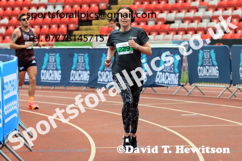 Gateshead 10k, 2024 Gateshead Marathon, Half Marathon and 10k, Gateshead Stadium.  Photo: David T. Hewitson/Sports for All Pics
